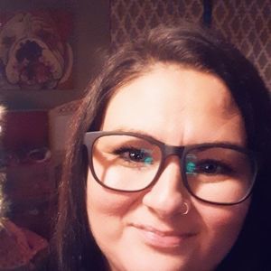 Meet your Posher, Angie